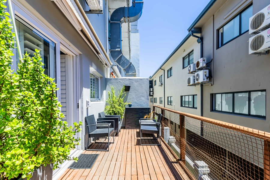 4 Bedroom Property for Sale in Sea Point Western Cape